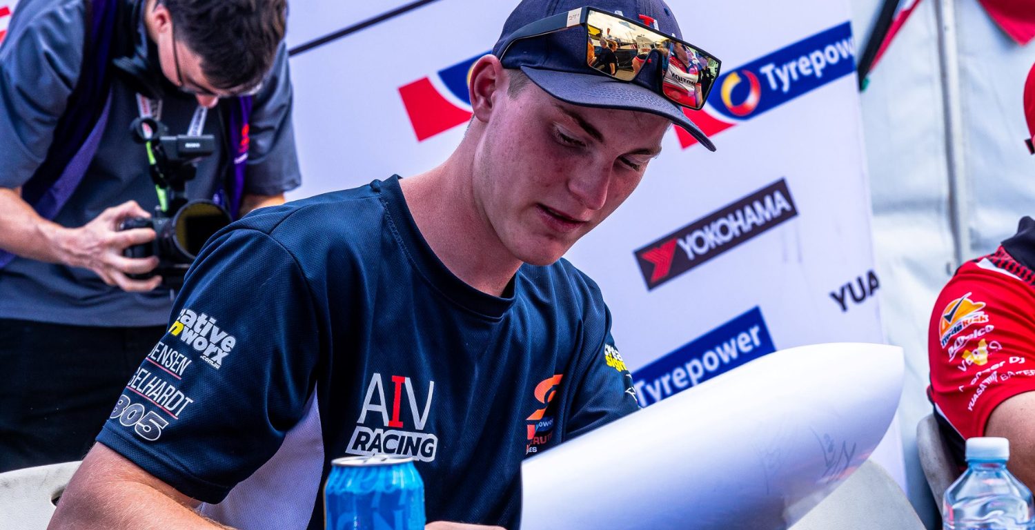 Lookbook image template--21456883614003__8acbb066-face-4557-ac0d-930f20cdba0a-imageblock-1